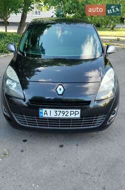 Renault Grand Scenic  2010