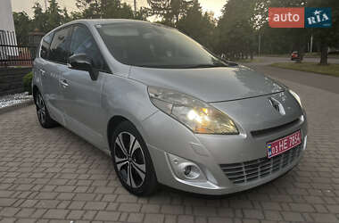 Renault Grand Scenic  2011