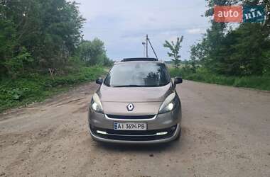 Renault Grand Scenic  2012