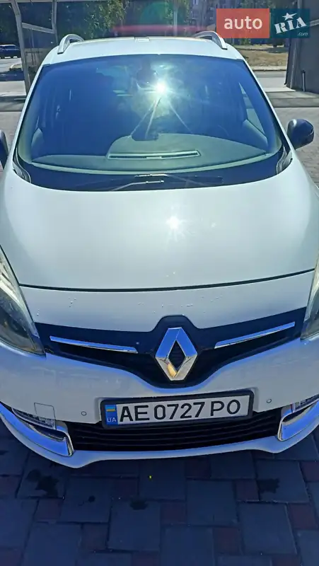 Renault Grand Scenic 2016