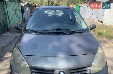 Renault Grand Scenic  2005