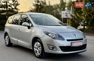 Renault Grand Scenic  2012