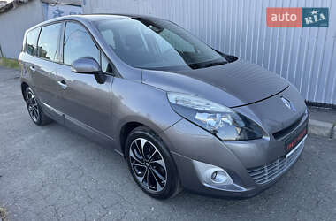 Renault Grand Scenic  2010