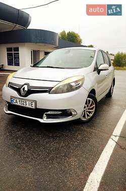 Renault Grand Scenic  2012