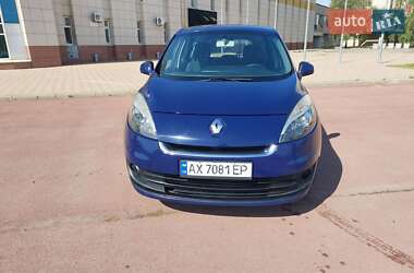 Renault Grand Scenic  2012