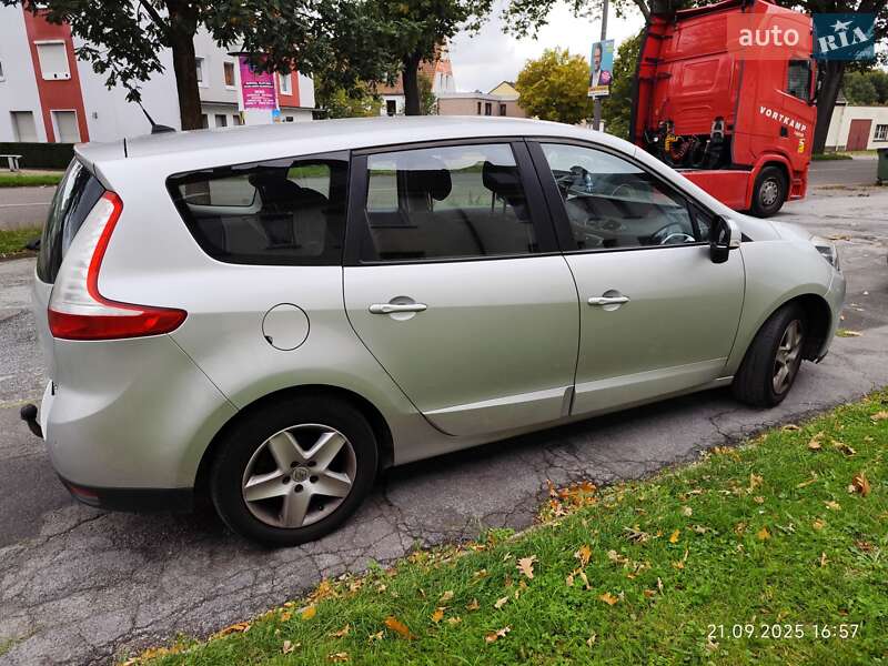 Renault Grand Scenic