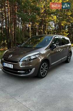Renault Grand Scenic  2012