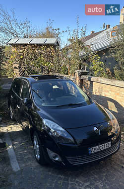 Renault Grand Scenic 2012