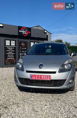 Renault Grand Scenic  2011