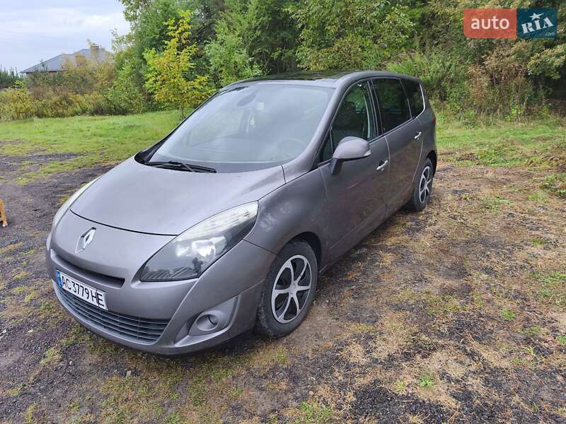 Універсал Renault Grand Scenic