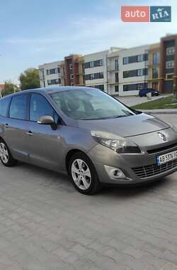 Renault Grand Scenic  2010