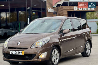 Renault Grand Scenic  2010