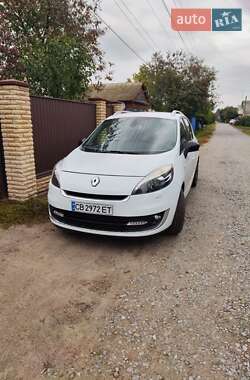 Renault Grand Scenic  2015