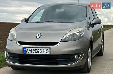 Renault Grand Scenic  2012