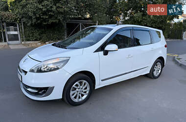 Renault Grand Scenic  2012