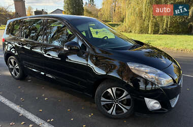 Renault Grand Scenic  2011