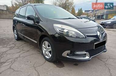 Renault Grand Scenic  2015