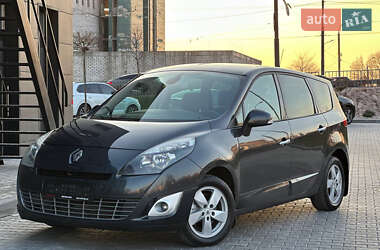 Renault Grand Scenic  2010