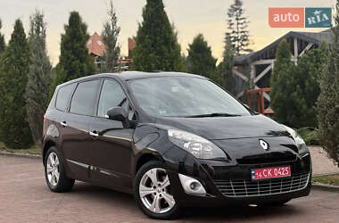 Renault Grand Scenic  2011