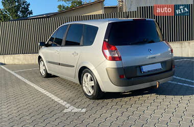 Renault Grand Scenic 2004