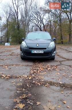 Renault Grand Scenic  2010