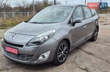 Renault Grand Scenic 2011