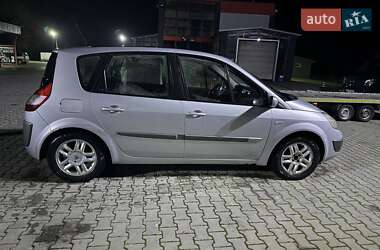 Renault Grand Scenic  2005