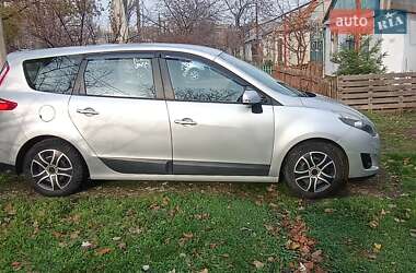 Renault Grand Scenic 2010