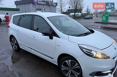 Renault Grand Scenic  2012