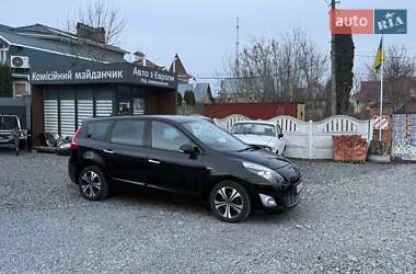 Renault Grand Scenic  2011