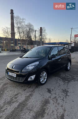 Renault Grand Scenic  2010