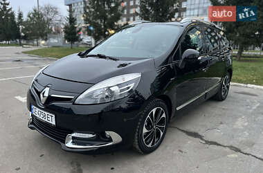 Renault Grand Scenic  2015