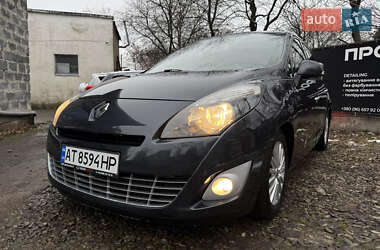 Renault Grand Scenic  2011