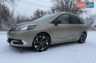 Renault Grand Scenic  2015