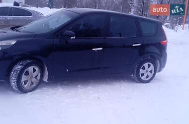 Renault Grand Scenic 2011