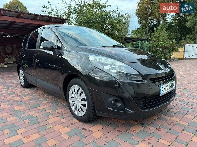 Renault Grand Scenic 2010