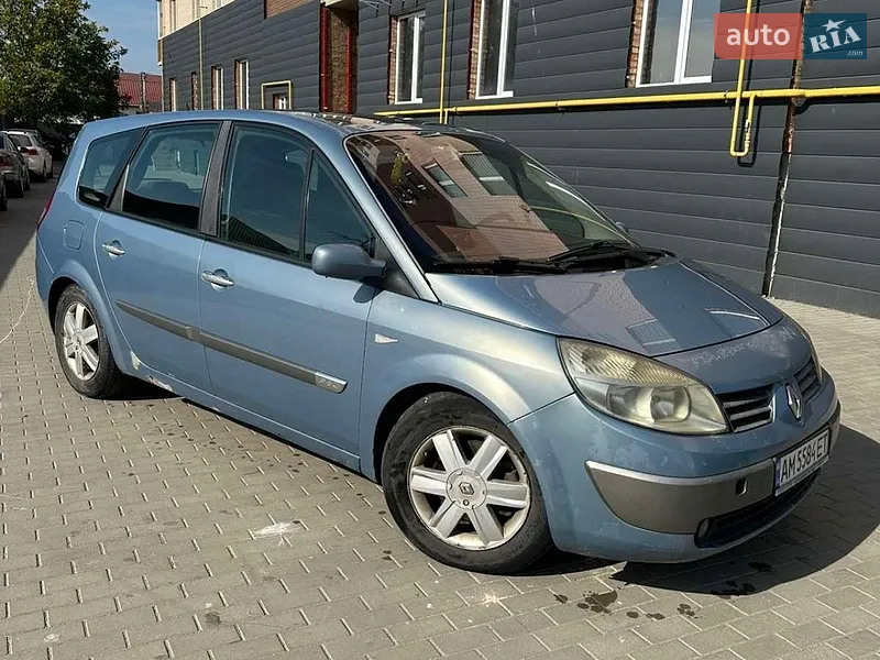 Renault Grand Scenic 2005