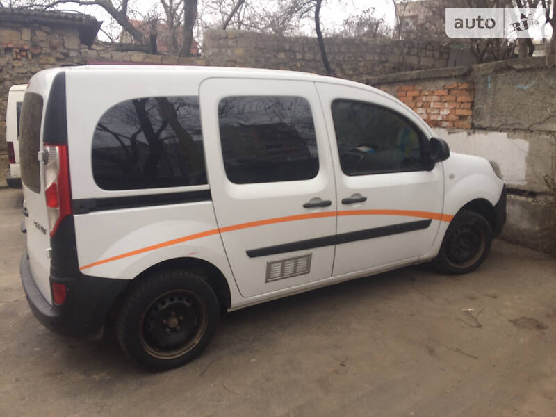 Грузовой фургон Renault Kangoo