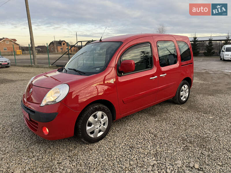 Renault Kangoo 2011 года в Ивано-Франковске