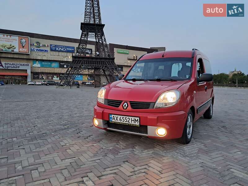 Хетчбек Renault Kangoo