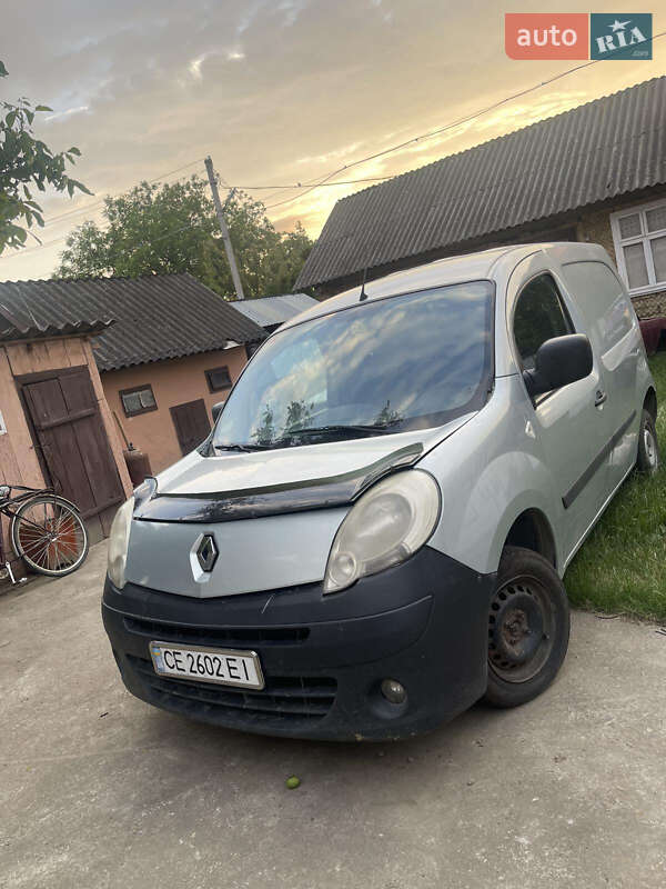 Вантажівки Renault Kangoo