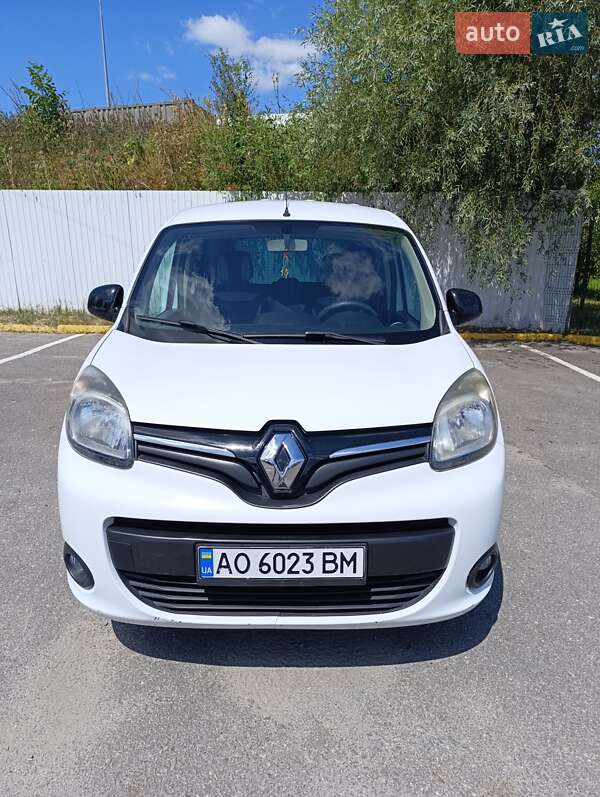 Минивэн Renault Kangoo 2014 в Ужгороде