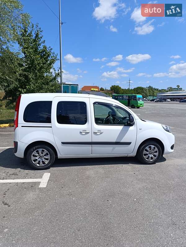 Минивэн Renault Kangoo 2014 в Ужгороде