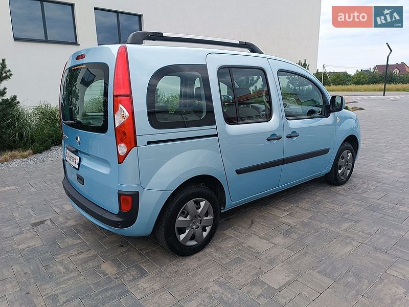 Минивэн Renault Kangoo 2010 в Луцке
