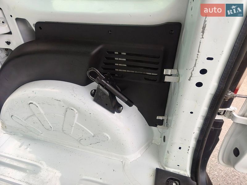 Минивэн Renault Kangoo 2017 в Львове
