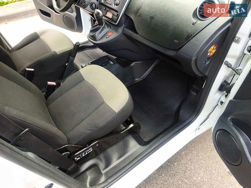 Минивэн Renault Kangoo 2017 в Львове