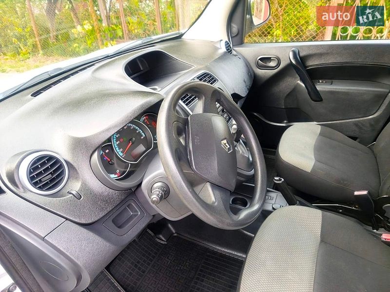 Минивэн Renault Kangoo 2017 в Львове