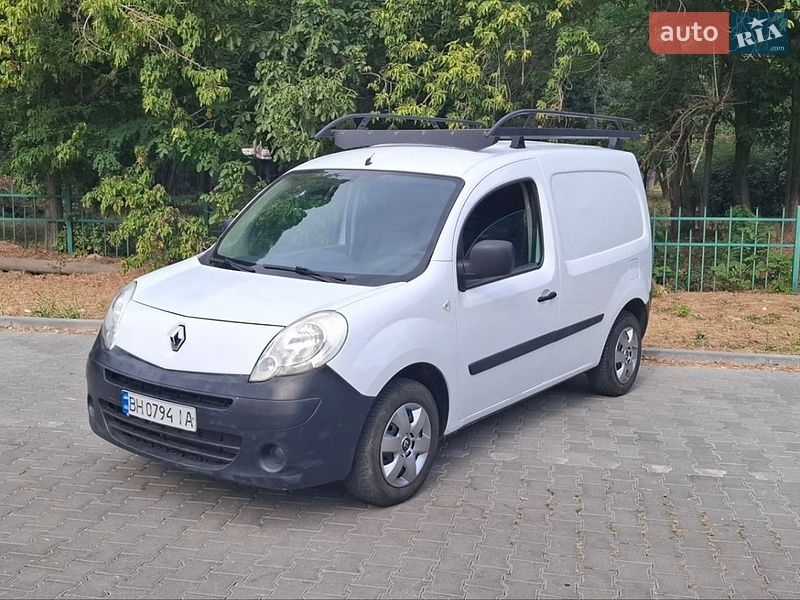 Грузовой фургон Renault Kangoo