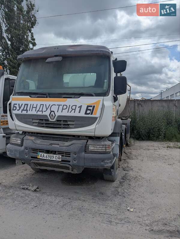 Вантажівки Renault Kerax