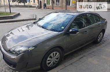 Renault Laguna  2010